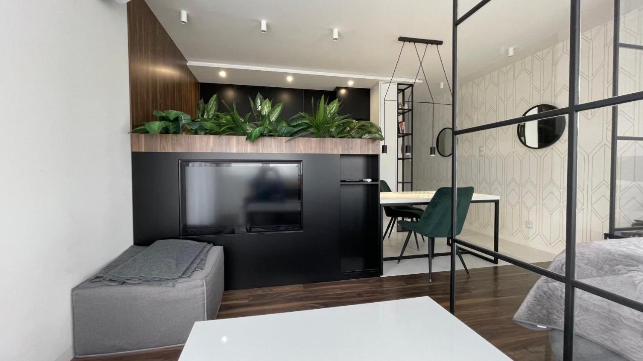 Zielone Tarasy - Next To The Beach With Garage Apartment *