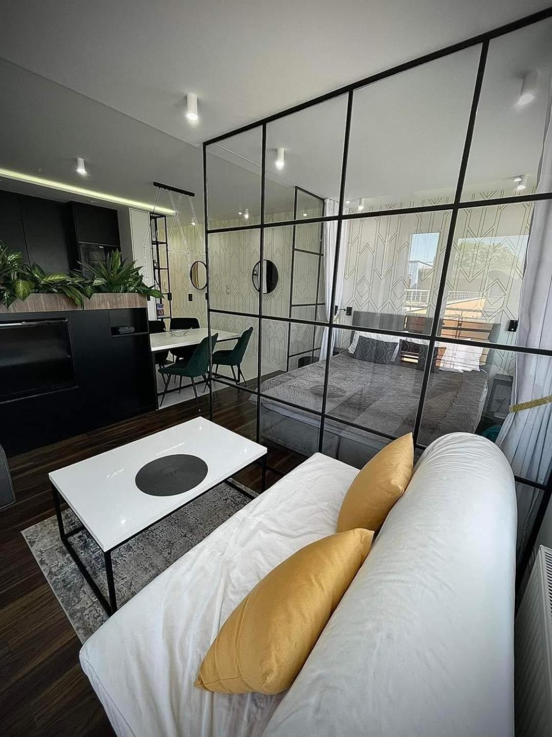 Zielone Tarasy - Next To The Beach With Garage Apartment